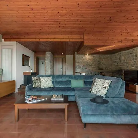 Wright, Toscanaonehh Villa
