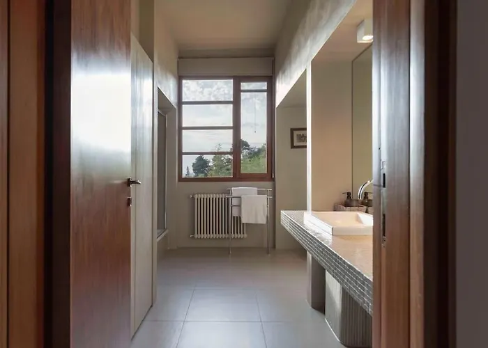 Villa Wright, Toscanaonehh Mommio